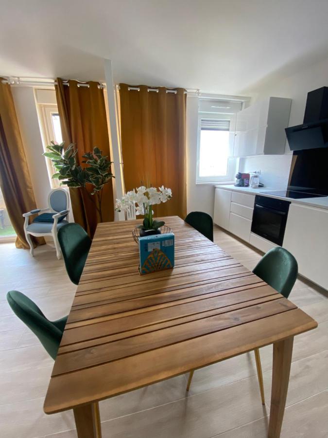 Grand Appartement Courbevoie Paris Extérieur photo